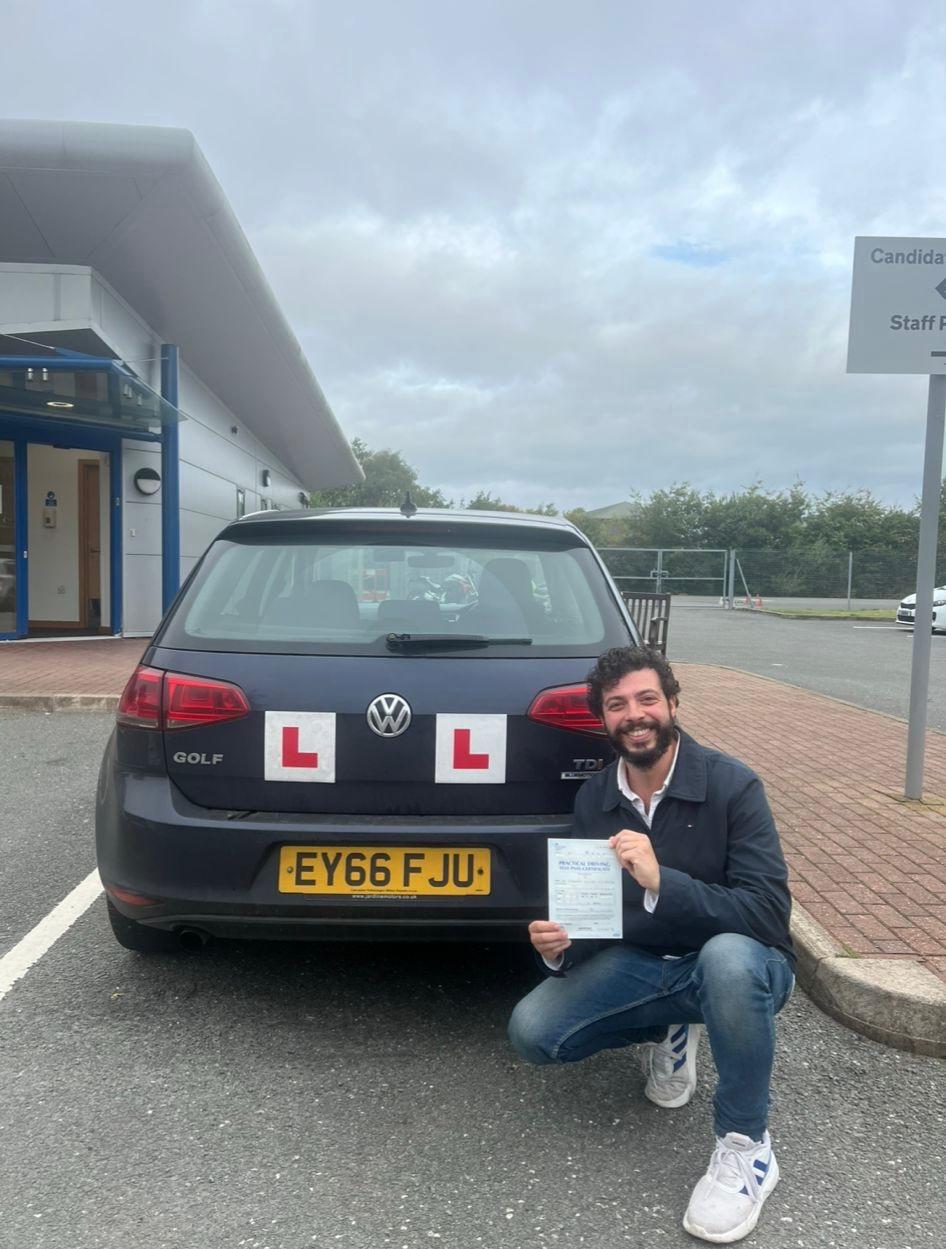 Automatic driving lessons in Bradford & Leeds – FastAutoPass pass photo