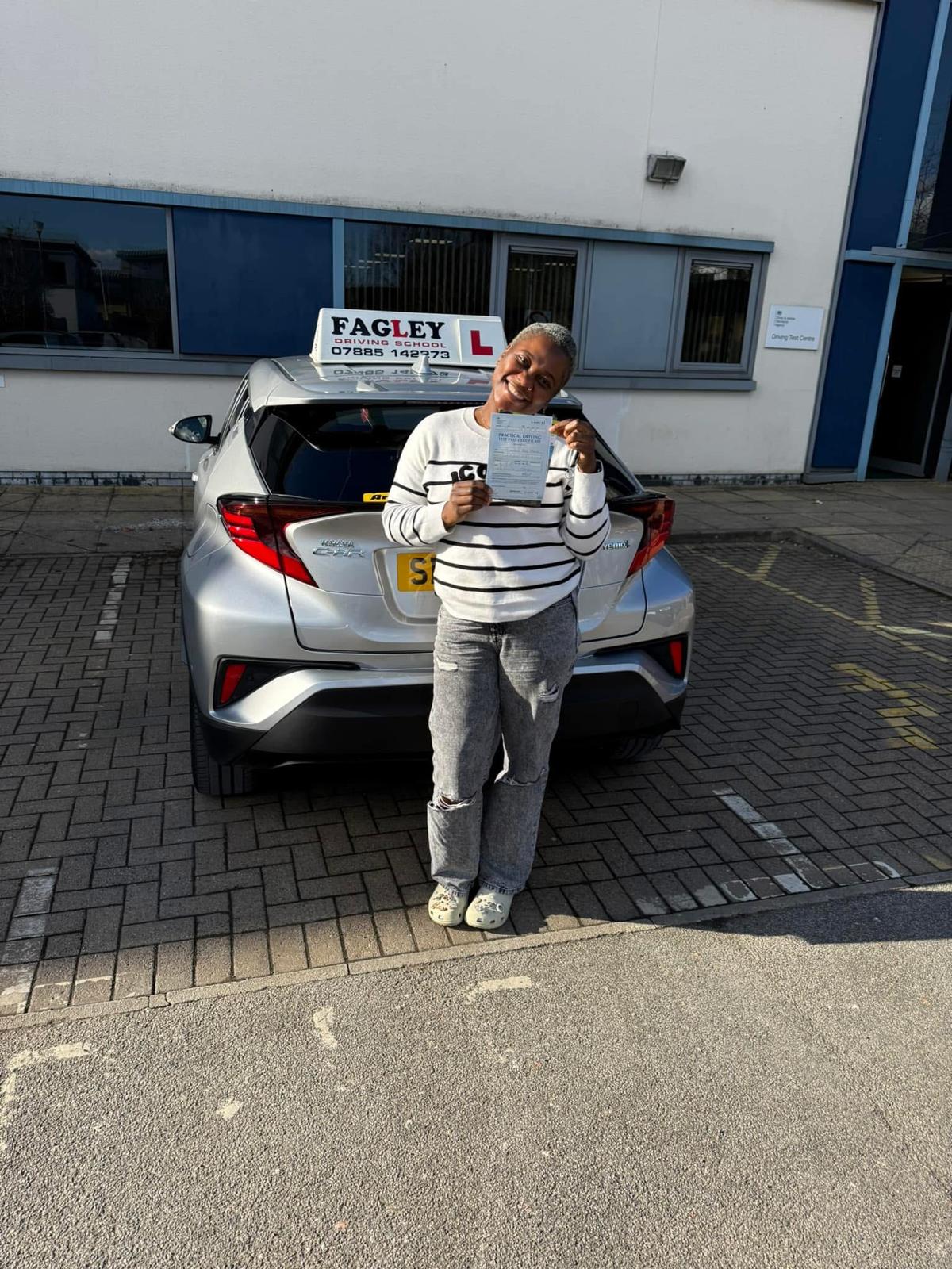 Automatic driving lessons in Bradford & Leeds – FastAutoPass pass photo