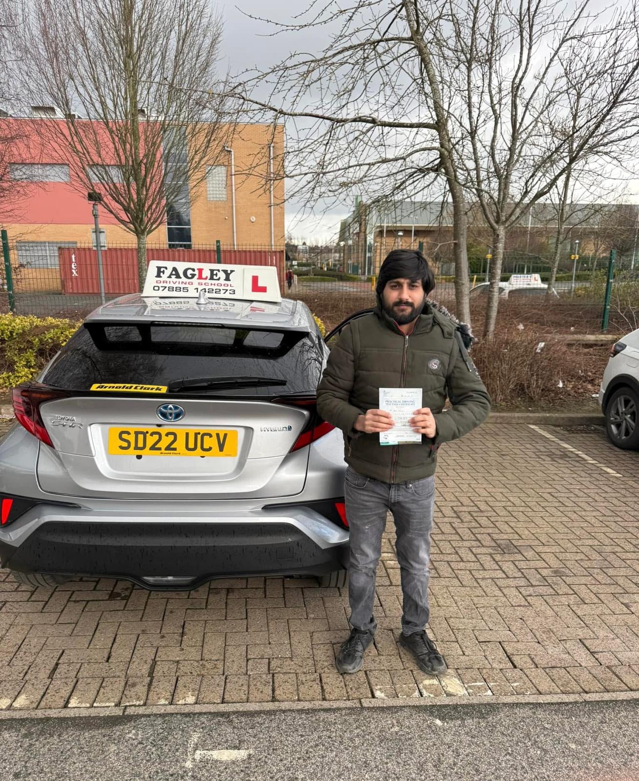 Automatic driving lessons in Bradford & Leeds – FastAutoPass pass photo