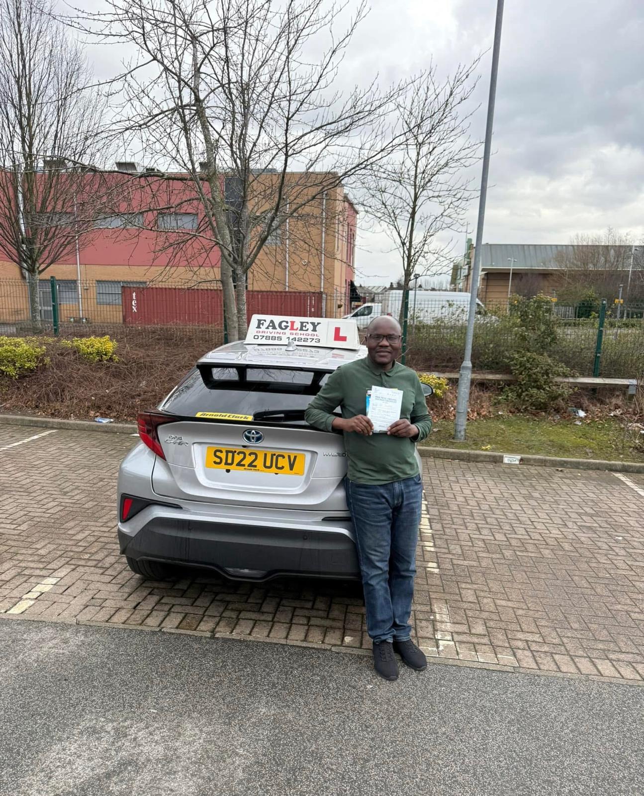 Automatic driving lessons in Bradford & Leeds – FastAutoPass pass photo