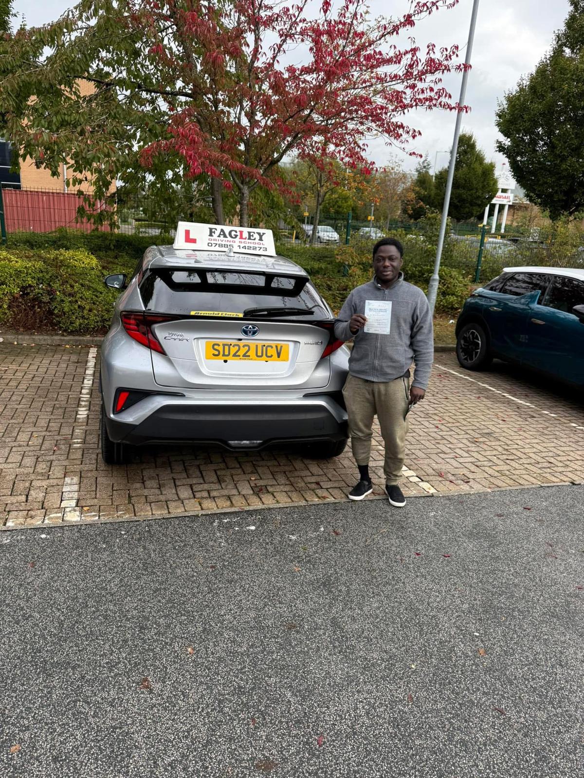 Automatic driving lessons in Bradford & Leeds – FastAutoPass pass photo