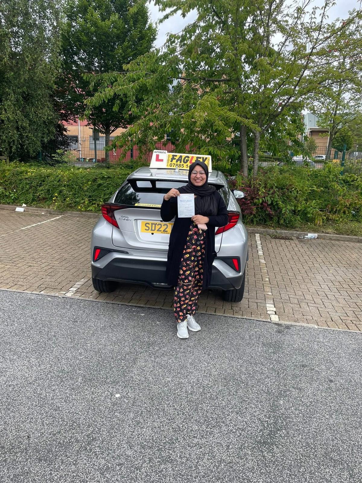 Automatic driving lessons in Bradford & Leeds – FastAutoPass pass photo
