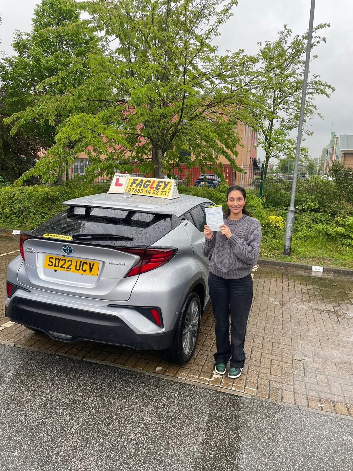 Automatic driving lessons in Bradford & Leeds – FastAutoPass pass photo
